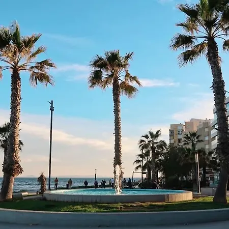 Apartment In Torrevieja With Pool - 10Min Walk To Beach *